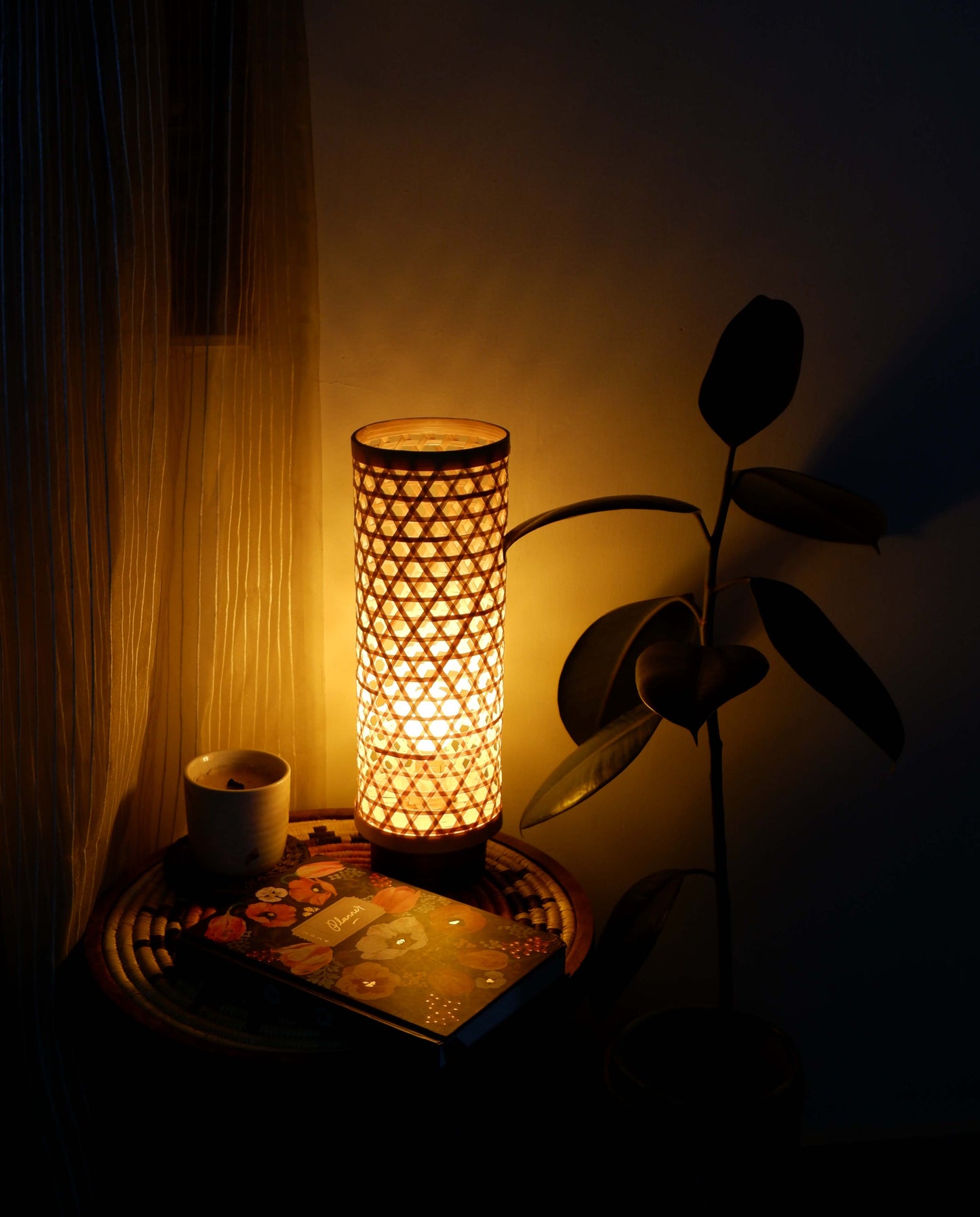Hand Made BAMBOO SLEEK LAMP -Star Weave Pattern