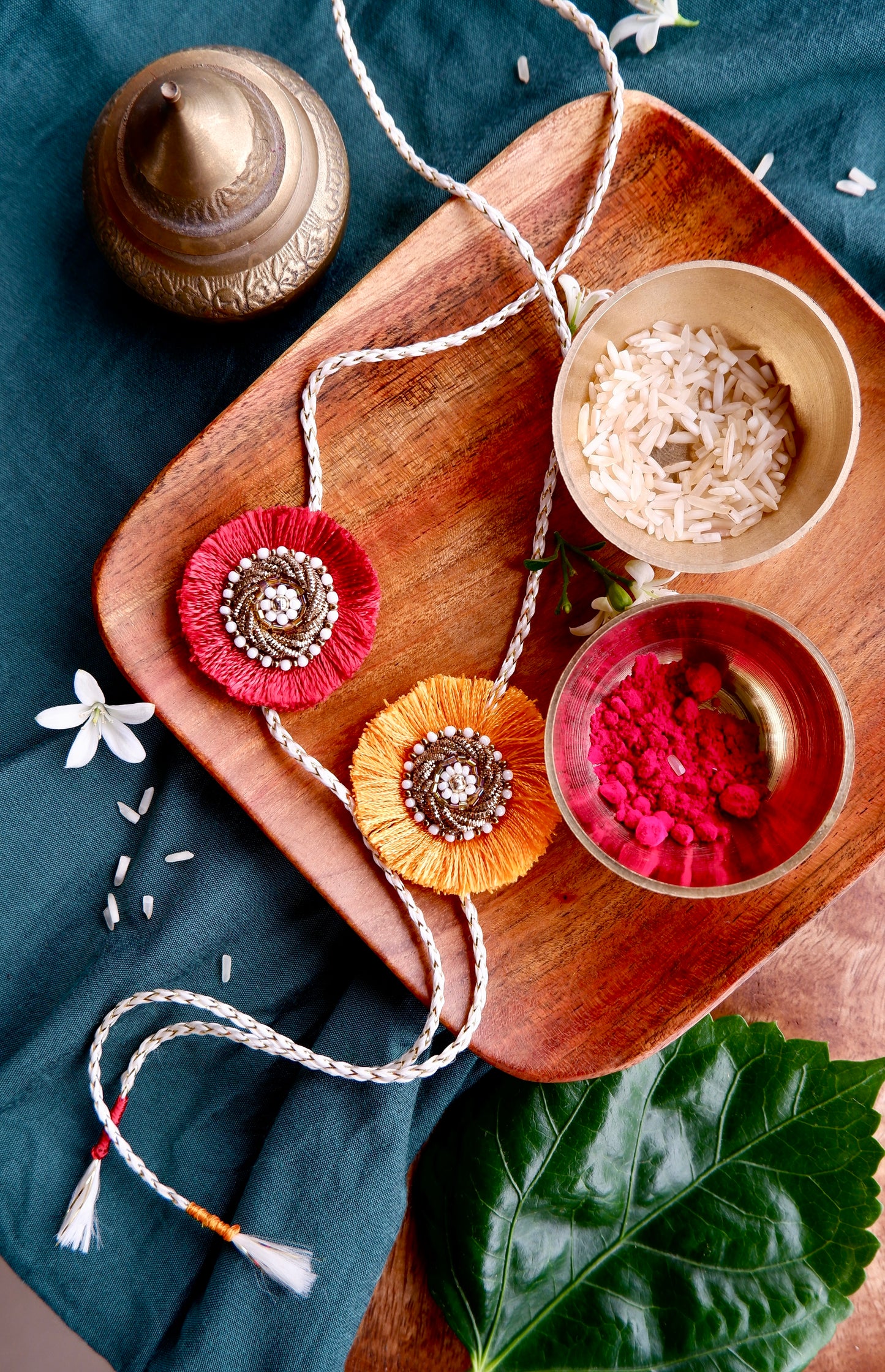Classic Resham Zardozi Rakhi Set with Rosewood box