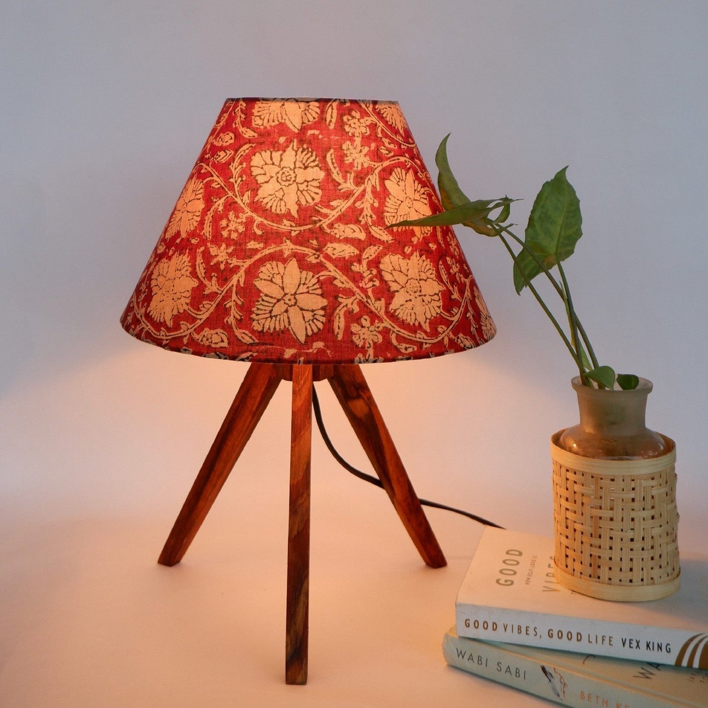 TRIPOD LAMP FLORAL PRINT CRIMSON RED