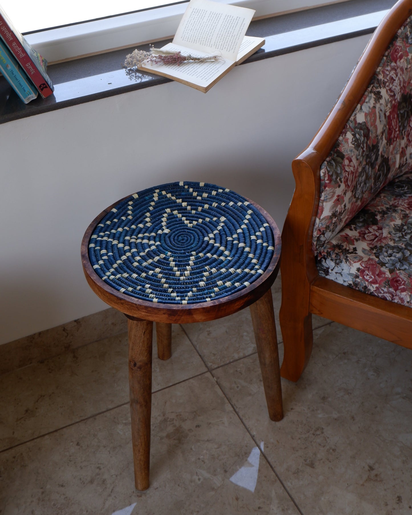 Moonj Grass  Mango Wood Indigo Accent Table