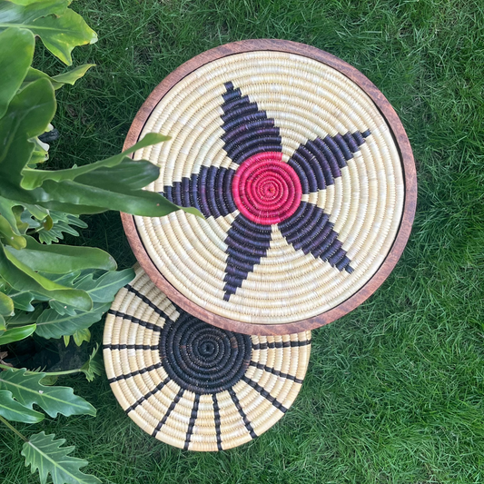 Arthat Moonj Grass - Mango Wood Table - Earthen Blossom