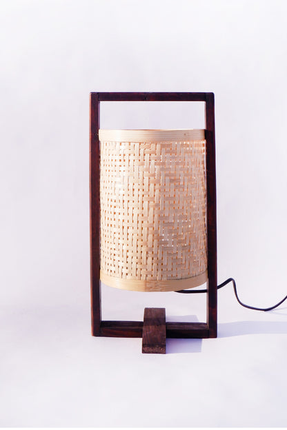 THE PLUS  BAMBOO WEAVE TABLE LAMP
