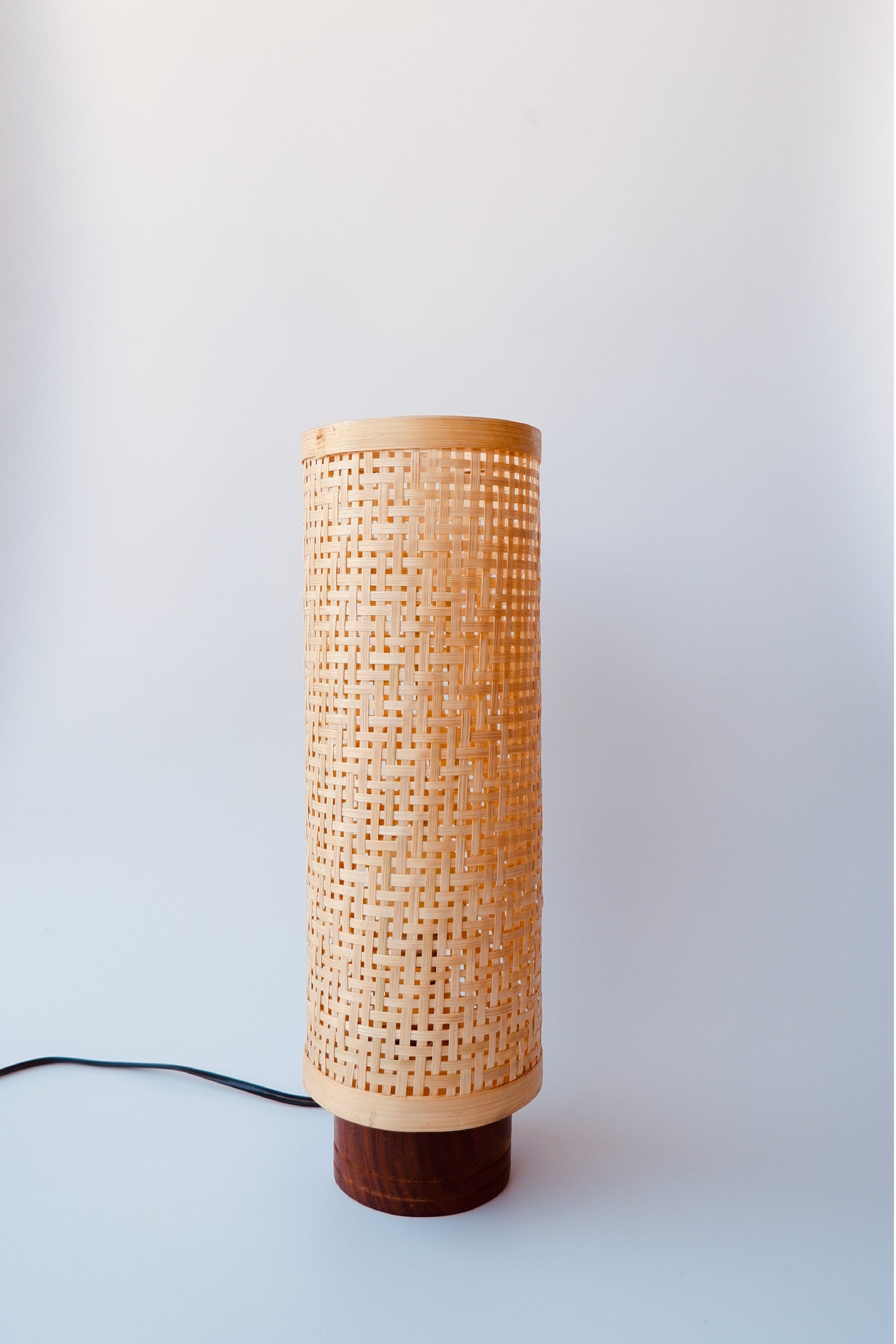 BAMBOO SLEEK LAMP / DENSE WEAVE